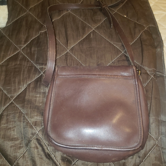 coach - Picture 2 of 3